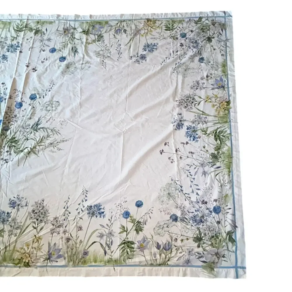 Williams Sonoma Floral Meadow Tablecloth white with wildflower botanical 70x120”